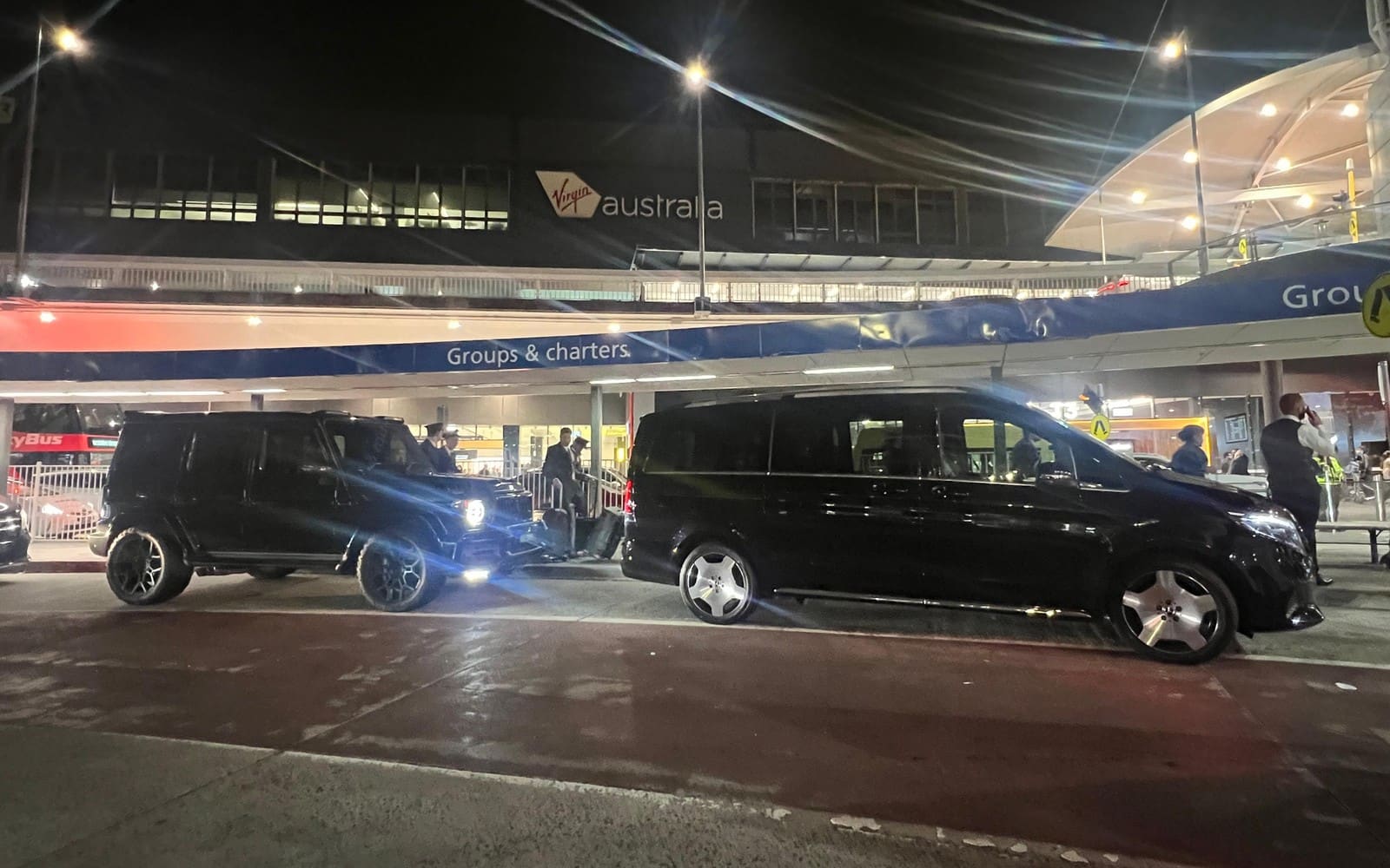 Airport transfers with Ten Stars Cars in Melbourne